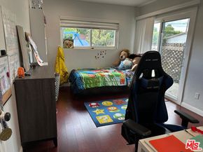 9419 Haskell Avenue, North Hills CA 91343