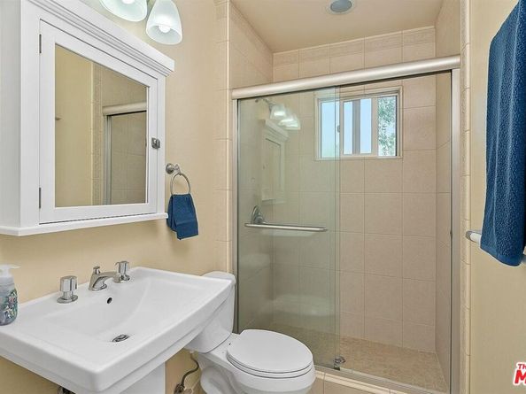 3972 Mclaughlin Avenue, Los Angeles CA 90066