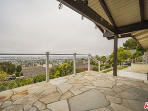 24880 Via Valmonte, Torrance CA 90505