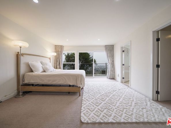 24880 Via Valmonte, Torrance CA 90505