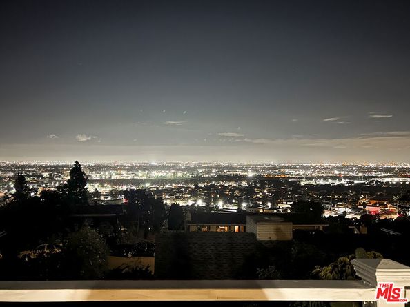 24880 Via Valmonte, Torrance CA 90505