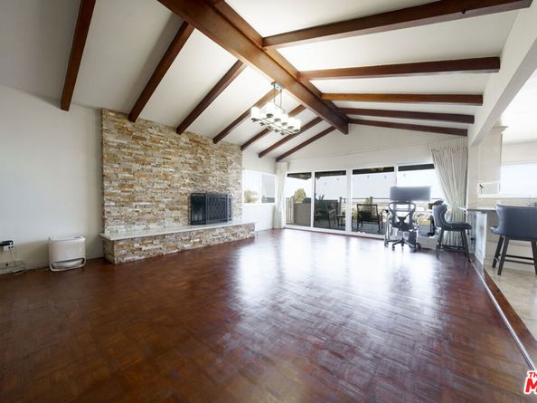 24880 Via Valmonte, Torrance CA 90505
