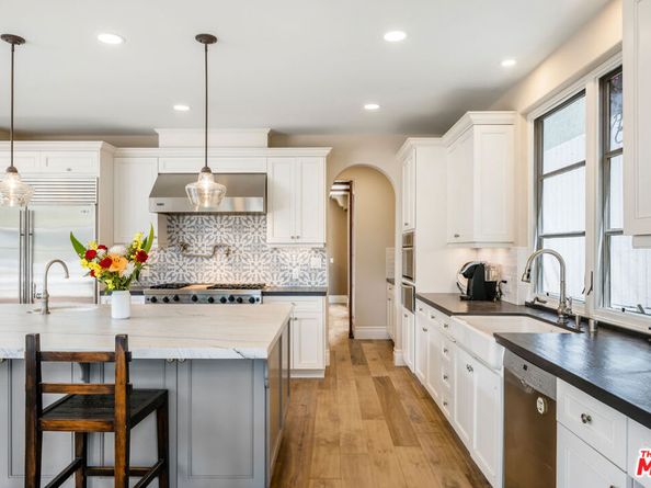 1028 9th Street, Manhattan Beach CA 90266