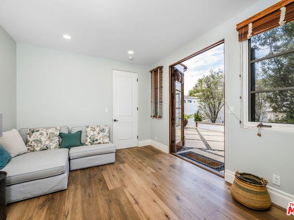 1028 9th Street, Manhattan Beach CA 90266