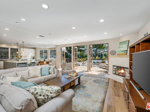 1028 9th Street, Manhattan Beach CA 90266