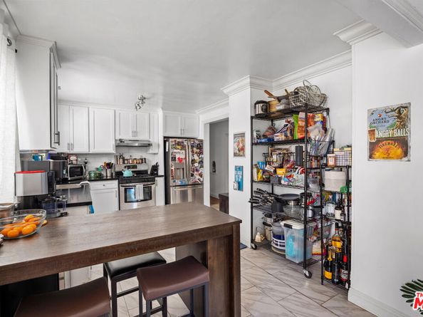 1122 S Sycamore Avenue, Los Angeles CA 90019