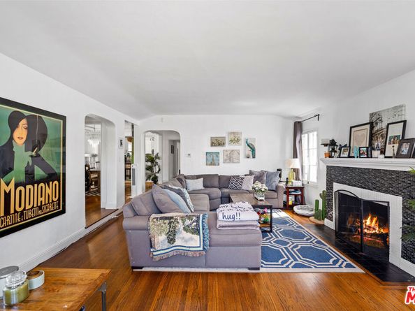 1122 S Sycamore Avenue, Los Angeles CA 90019