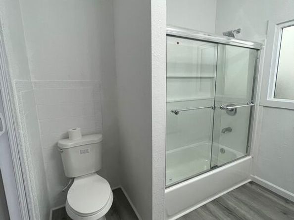 1746 Crenshaw Boulevard, Los Angeles CA 90019