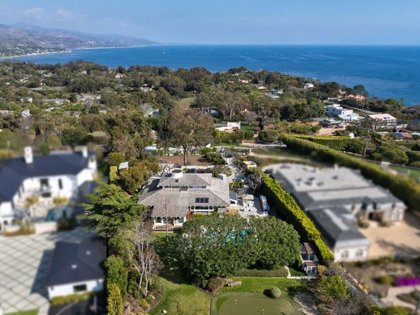 7111 Grasswood Avenue, Malibu CA 90265