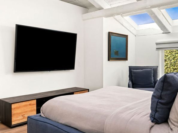 7111 Grasswood Avenue, Malibu CA 90265