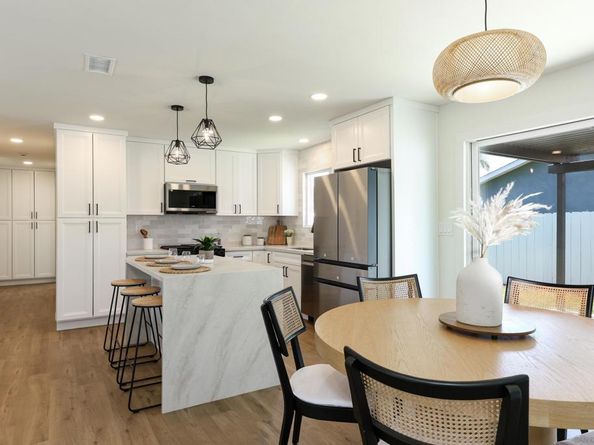 3354 Ashford St, San Diego CA 92111