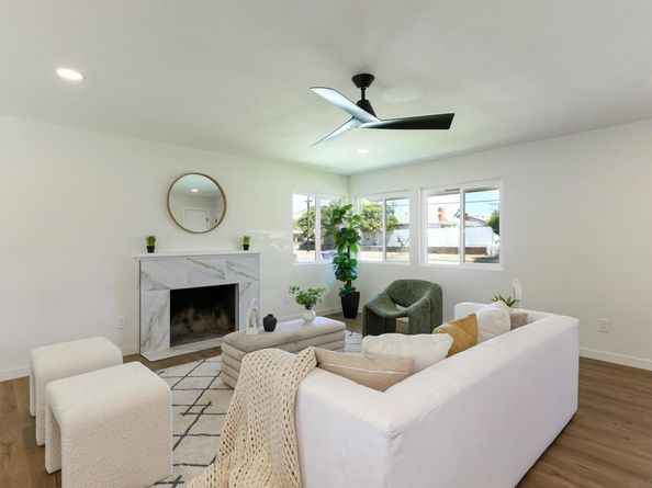 3354 Ashford St, San Diego CA 92111