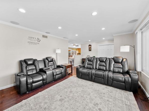 501 Danny St, El Cajon CA 92021