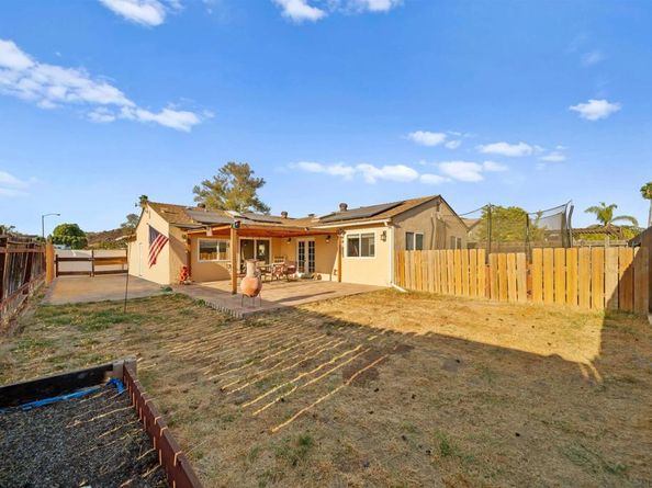 501 Danny St, El Cajon CA 92021