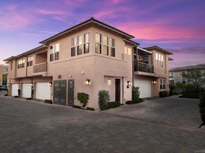16750 Coyote Bush Dr 61, San Diego CA 92127