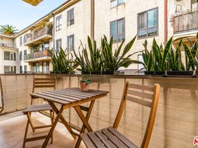 1750 Camino Palmero Street 442, Los Angeles CA 90046