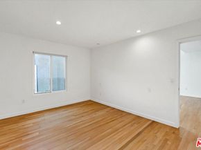 5400 W 82nd Street, Los Angeles CA 90045