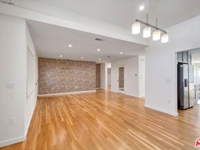 5400 W 82nd Street, Los Angeles CA 90045