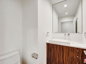 5400 W 82nd Street, Los Angeles CA 90045