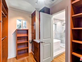 5400 W 82nd Street, Los Angeles CA 90045