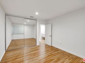 5400 W 82nd Street, Los Angeles CA 90045