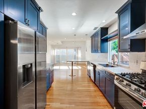 5400 W 82nd Street, Los Angeles CA 90045