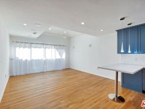 5400 W 82nd Street, Los Angeles CA 90045