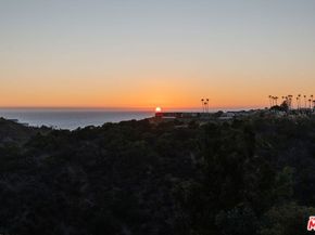 6767 Wandermere Road, Malibu CA 90265