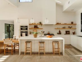 6767 Wandermere Road, Malibu CA 90265