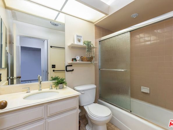 222 S Central Avenue 315, Los Angeles CA 90012