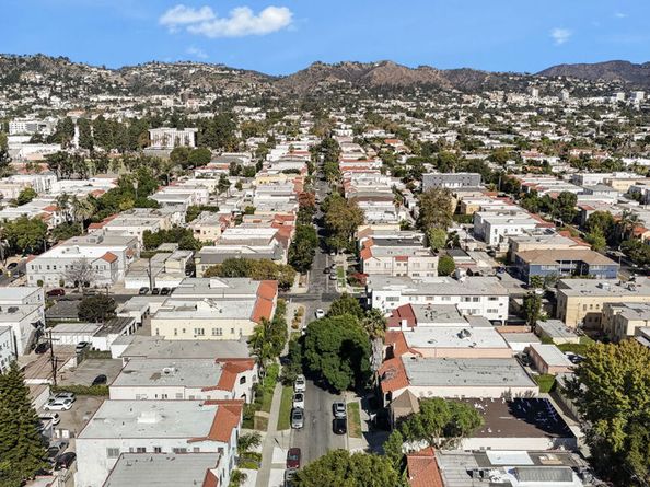 346 N Spaulding Avenue, Los Angeles CA 90036