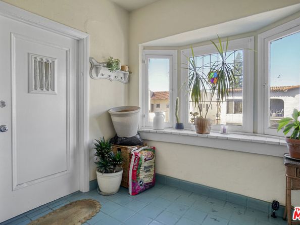 346 N Spaulding Avenue, Los Angeles CA 90036