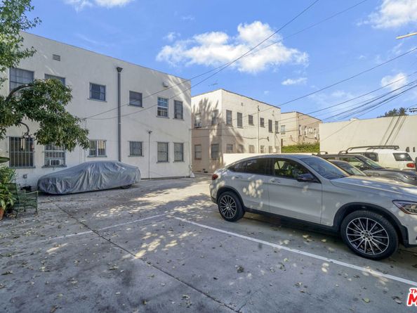 346 N Spaulding Avenue, Los Angeles CA 90036