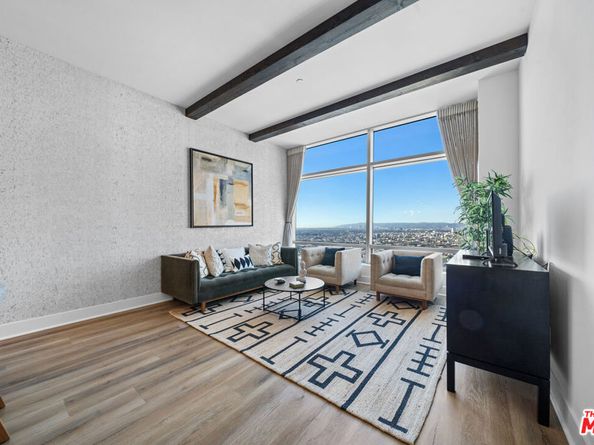 900 W Olympic Boulevard 32F, Los Angeles CA 90015