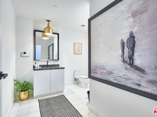 900 W Olympic Boulevard 32F, Los Angeles CA 90015