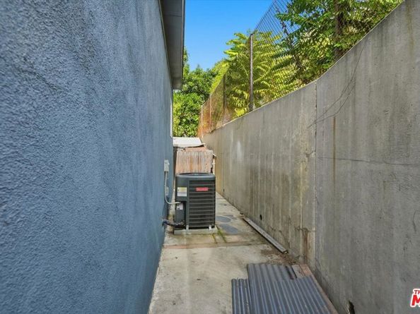 156 S Pecan Street, Los Angeles CA 90033