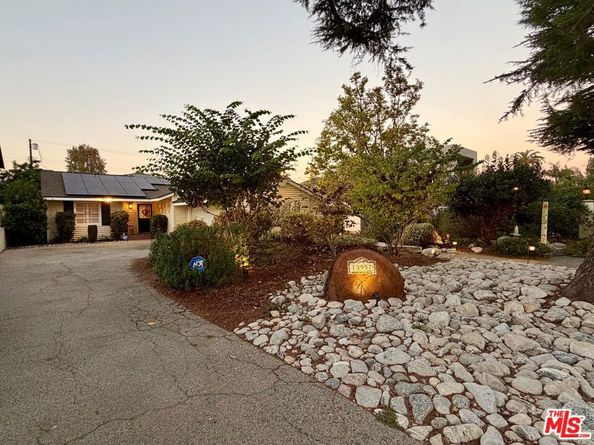 13957 Chandler Boulevard, Sherman Oaks CA 91401