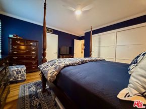 13957 Chandler Boulevard, Sherman Oaks CA 91401