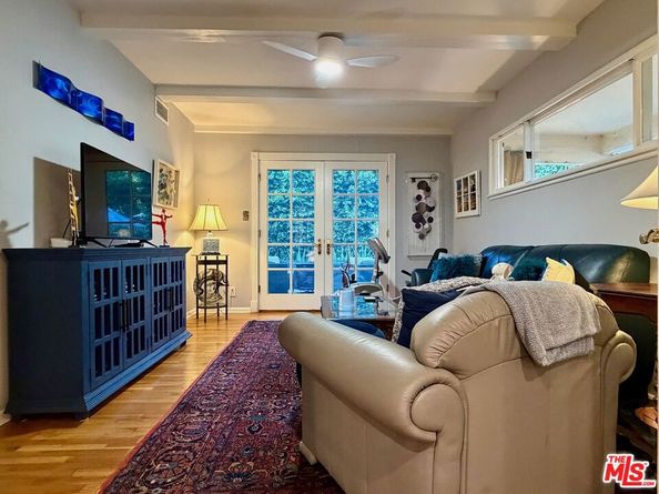 13957 Chandler Boulevard, Sherman Oaks CA 91401