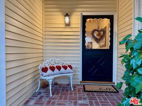 13957 Chandler Boulevard, Sherman Oaks CA 91401