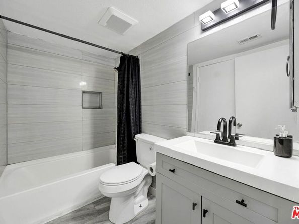 12330 Osborne Street 77, Pacoima CA 91331