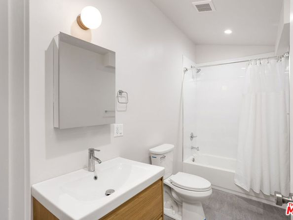 126 Franklin Court, Glendale CA 91205