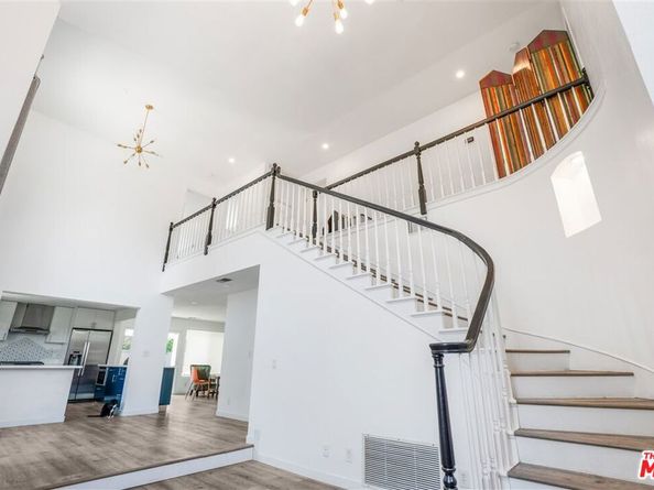 2481 S Bundy Drive, Los Angeles CA 90064