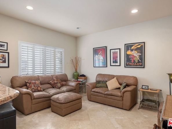 18135 Burbank Boulevard 8, Tarzana CA 91356