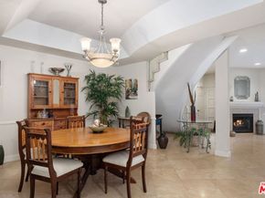 18135 Burbank Boulevard 8, Tarzana CA 91356