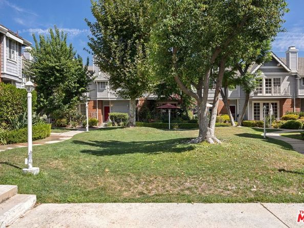 18135 Burbank Boulevard 8, Tarzana CA 91356