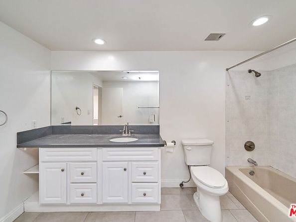 727 S Ardmore Avenue 801, Los Angeles CA 90005