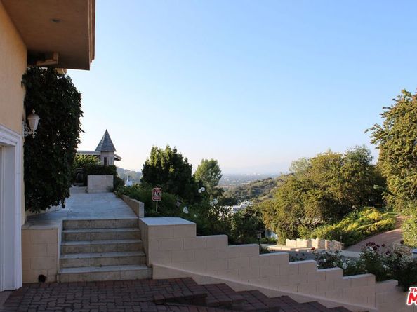 11502 Dona Teresa Drive, Studio City CA 91604