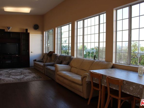 11502 Dona Teresa Drive, Studio City CA 91604