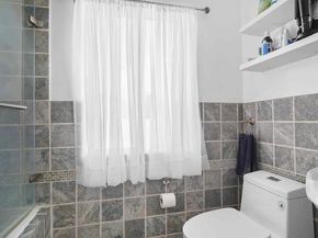 3801 Sutro Avenue, Los Angeles CA 90008